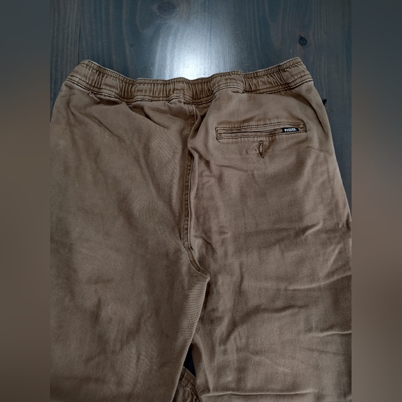 Men's Jogger - Picture 2 of 3